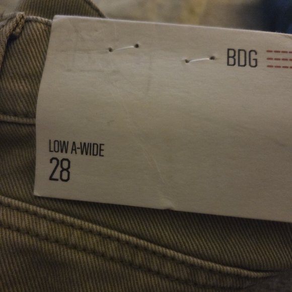 BDG Wide Leg Jeans - Picture 2 of 3